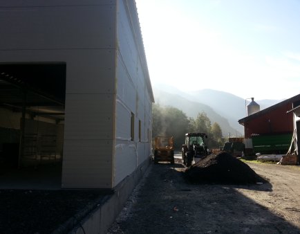 sandwich-panels-resistant-to-weather-conditions.jpg