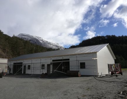 sandwich-panels-possibility-of-mounting-regardless-of-weather-conditions.jpg