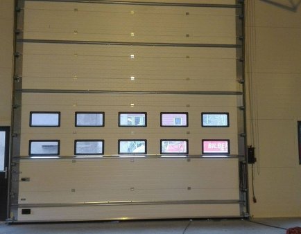sectional-garage-door.jog