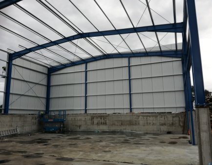 sandwich-panel-provides-excellent-tightness-and-thermal-insulation.jpg