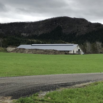 steel-halls-for-the-farming-and-the-production.jpg