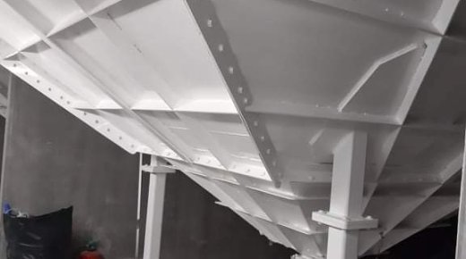 BARGE 07