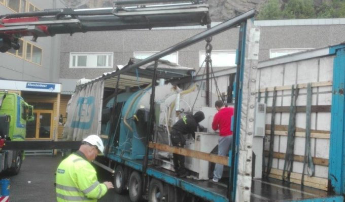Transport of machines